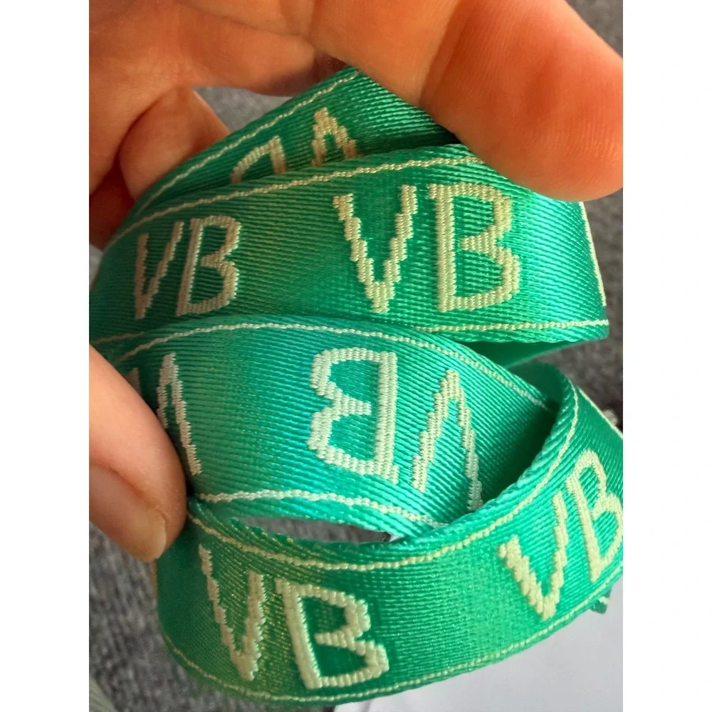 Vera Bradley Webbing Lanyard Floral Bursts Teal VB Logo 28561-X59 NWT